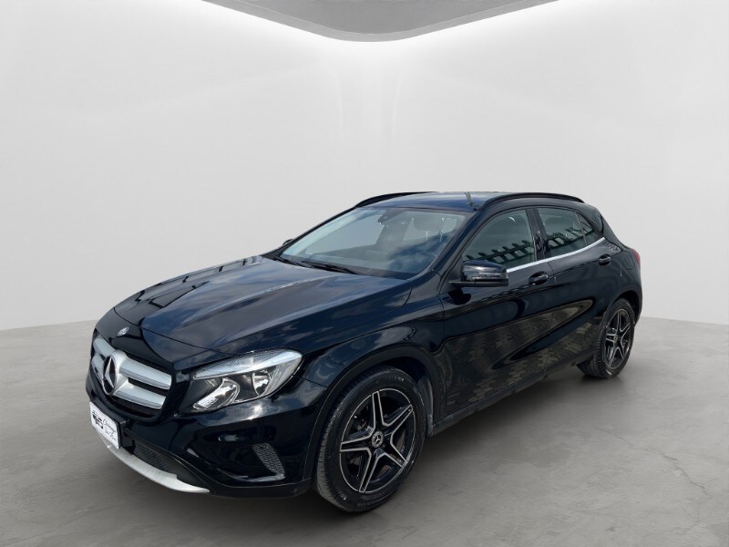 MERCEDES GLA          (X156)